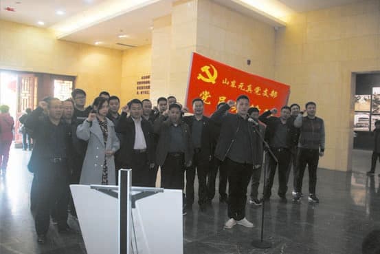缅怀革命英烈，传承红色基因